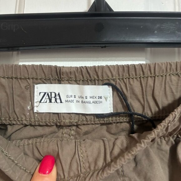 Zara Parachute Women Wide Leg Pants with Relaxed Fit Size Small elastic waist - Picture 4 of 14